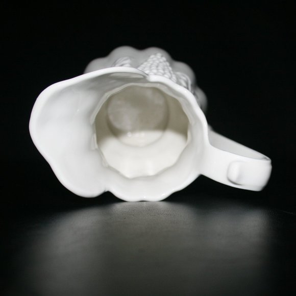 VTG Red Cliff Ironstone Small 6.5" - 7 3/4" Offwhite Grapes Pitcher - Picture 6 of 9